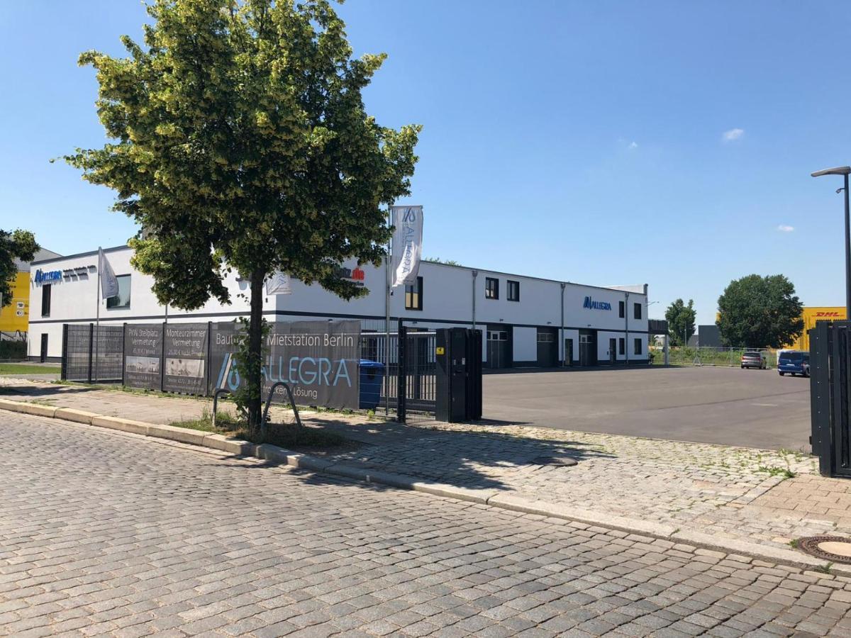Monteurzimmer Berlin Pankow Mit Dachterrasse - Nur 10 Min. Von Der A10 - 3 Zimmer/ 7 Betten المظهر الخارجي الصورة